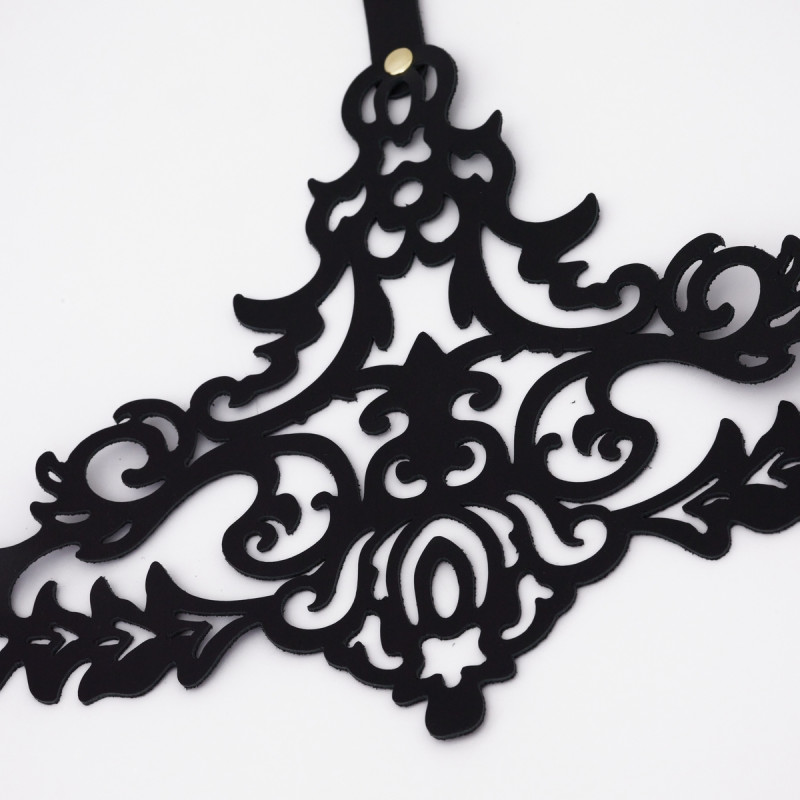 Портупея резная с золотой фурнитурой CH-25012